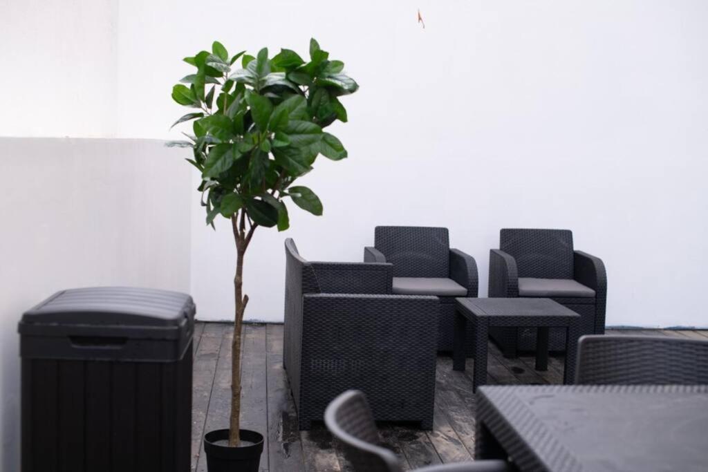 Perfectly Located Studio, Seaview, 2 Min To Sea! #6 Apartamento Tel Aviv Exterior foto